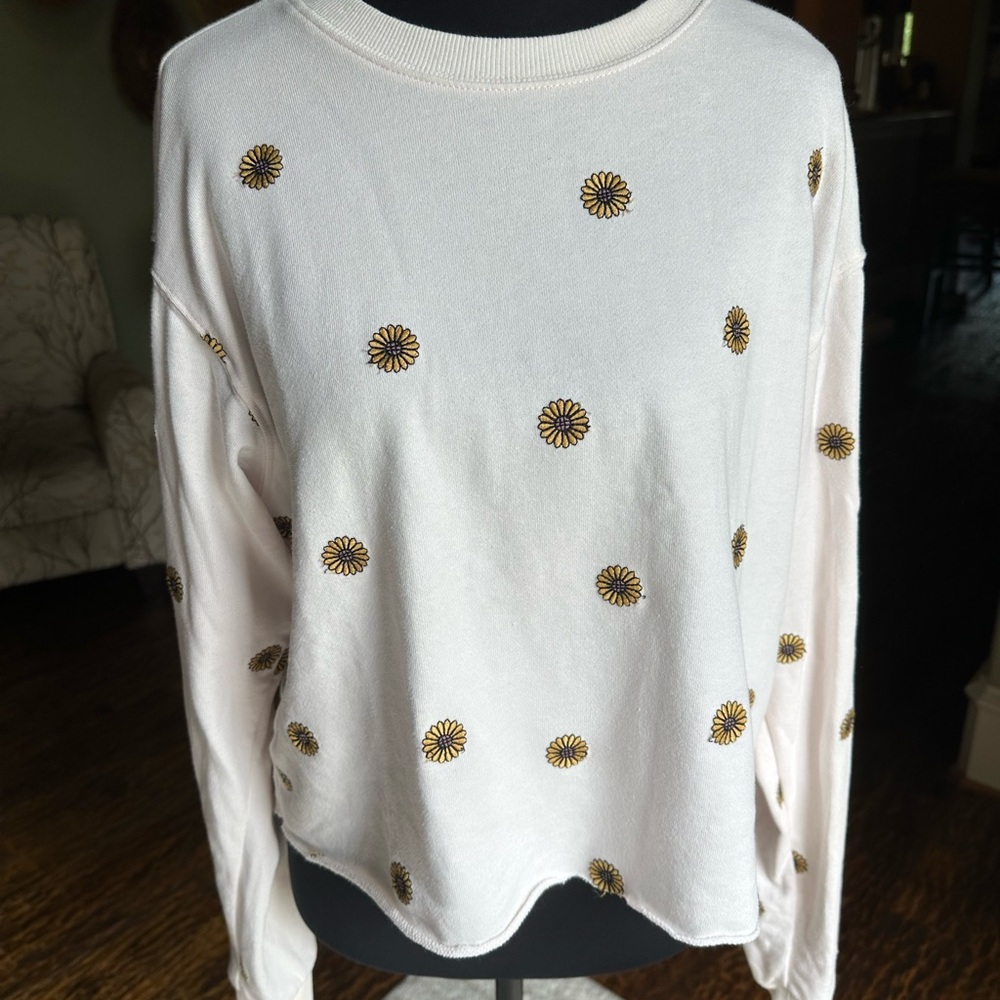 Mighty Fine Vintage Cream Top with Floral Accents